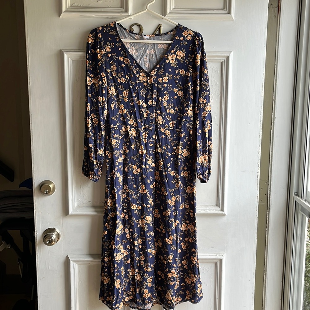 Old Navy Mid Tier Dress